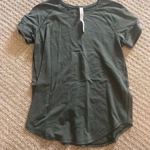 Lululemon shirt